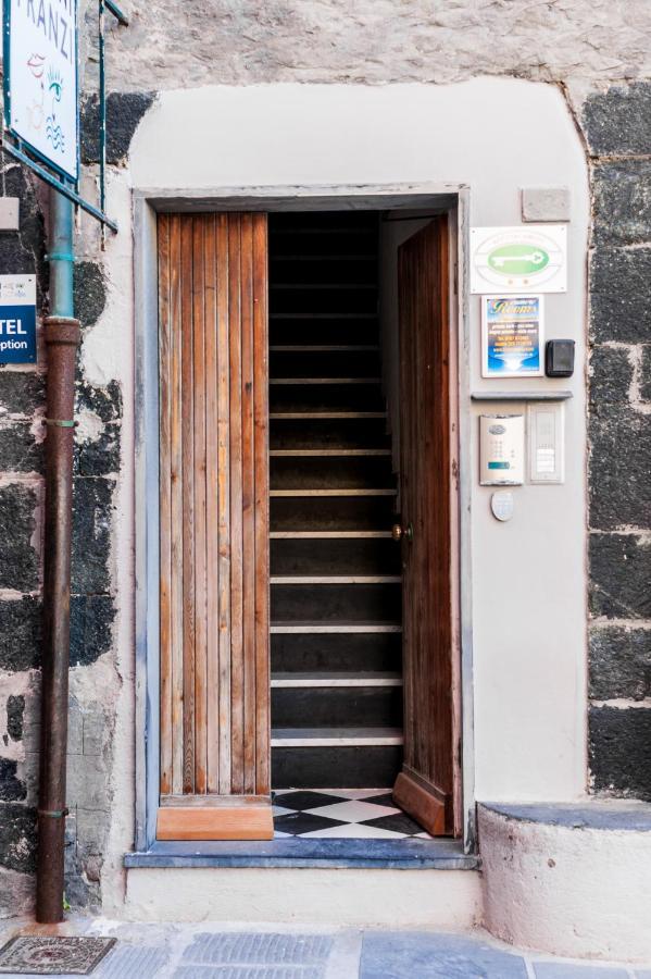 Mada Charm Apartments Piazza Vernazza Ngoại thất bức ảnh